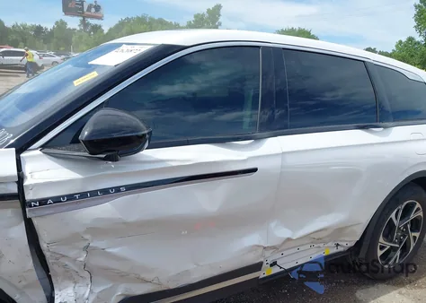 2025 Lincoln Nautilus Premiere z USA, uszkodzony, nr VIN 5LMPJ8JA6SJ909478